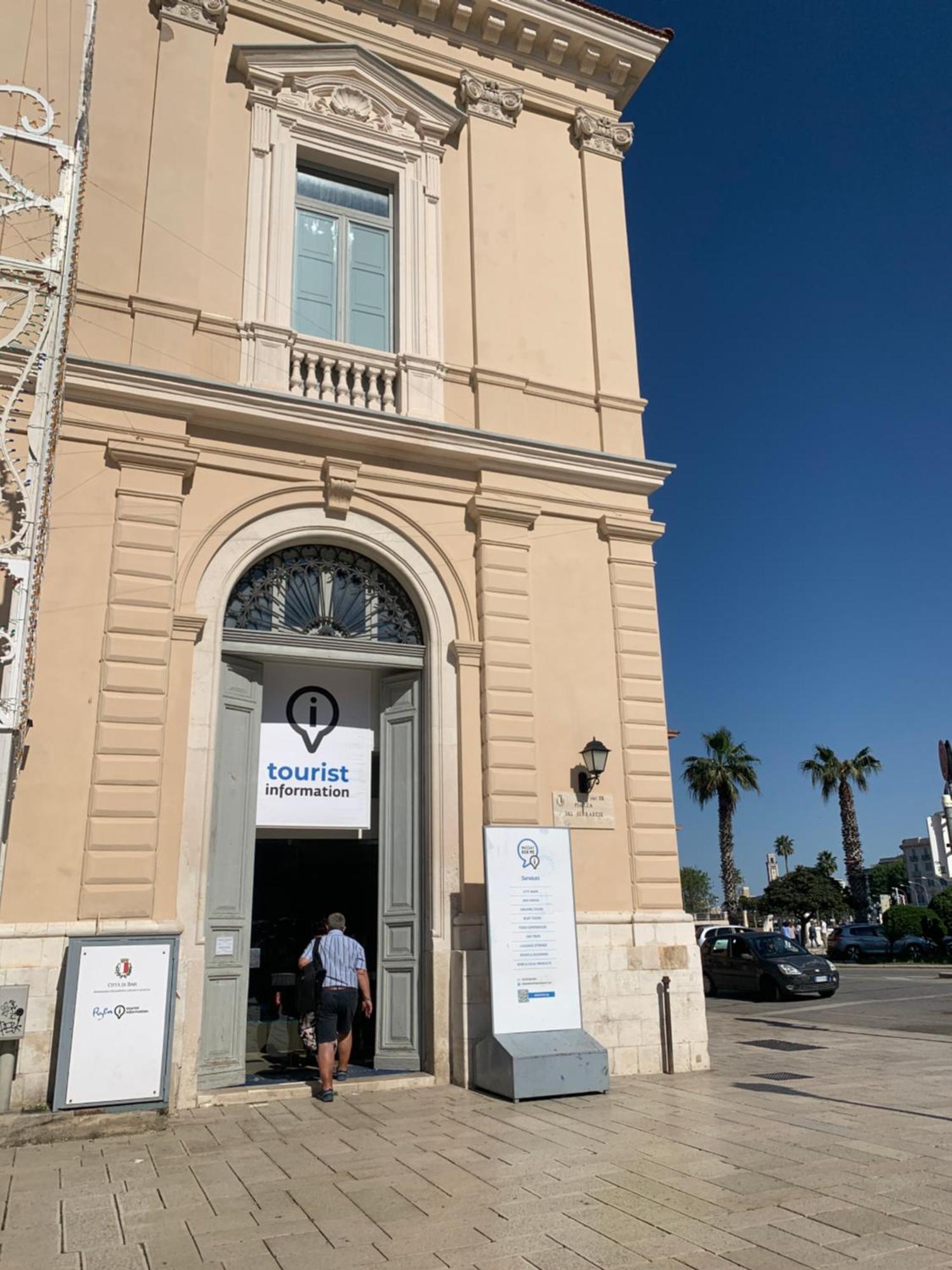 Palazzo Boemondo Барі Екстер'єр фото